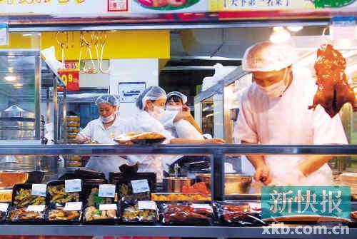 食品監(jiān)管新規(guī)落地 現場制售納入流通許可，熟食加工調整至工商部門監(jiān)管